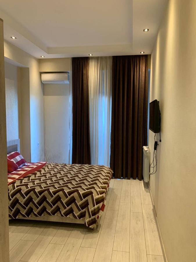 Apartment Three Bedroom In Saburtalo Tbilisi Exteriör bild