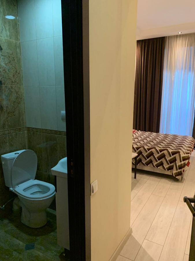 Apartment Three Bedroom In Saburtalo Tbilisi Exteriör bild